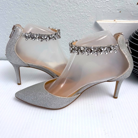 Jewel Badgley Mischka Silver Raleigh Rhinestone Ankle Strap Pumps Size 7.5 - Picture 3 of 12